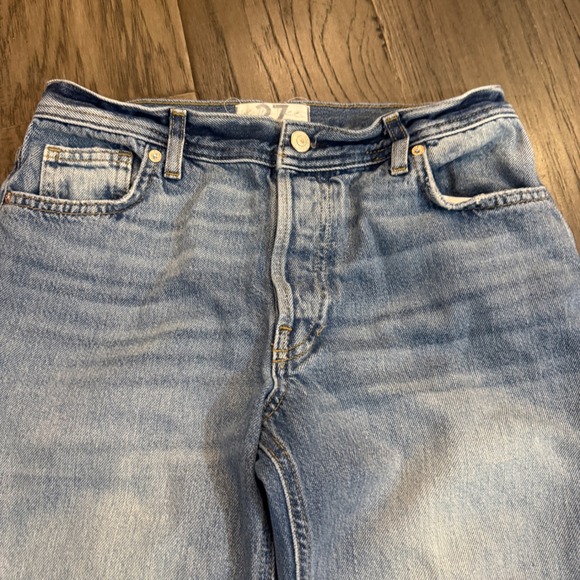 We The Free Distressed Ripped Frayed Hem Jeans Size 27 Light Wash Denim - Picture 4 of 13